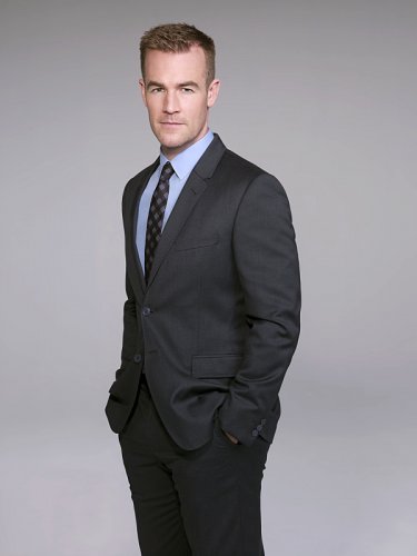 CSI: Cyber - James Van Der Beek interpreta l'agente Elijah Mundo