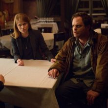 Backstrom: Genevieve Angelson e Rainn Wilson nella puntata I Am a Bird Now