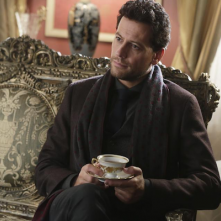 Forever: Ioan Gruffudd interpreta Henry Morgan in Hitler on the Half-Shell