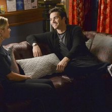 Pretty Little Liars: Ashley Benson e Ian Harding nella puntata Out Damned Spot