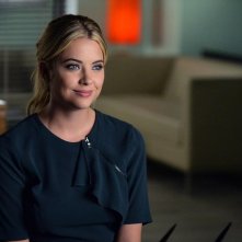 Pretty Little Liars: Ashley Benson interpreta Hanna Marin in Out Damned Spot