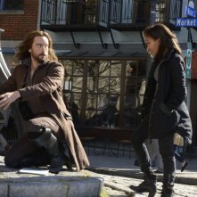 Sleepy Hollow: una scena interpretata da Tom Mison e Nicole Beharie nella puntata Awakening