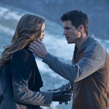 The Flash: Danielle Panabaker e Robbie Amell nella puntata intitolata The Nuclear Man