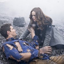 The Flash: Ronnie (Robbie Amell) e Caitlin (Danielle Panabaker) in Fallout