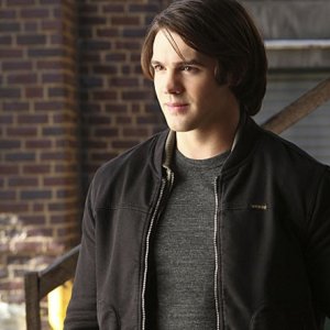The Vampire Diares: l'attore Steven R. McQueen in una scena dell'episodio Stay