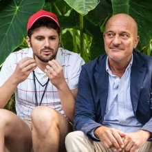 Ma che bella sorpresa: Frank Matano discute con Claudio Bisio in una scena del film