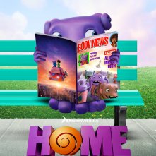 Home - A casa: l'alieno Oh si informa sulle ultime notizie in uno dei poster italiani