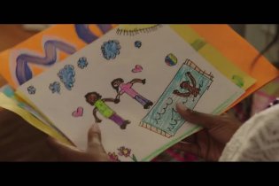 Clip 'Il disegno' - Black Or White