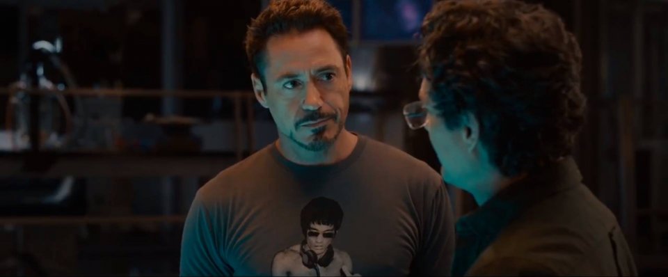 Avengers: Age of Ultron - Robert Downey jr. in una scena dal trailer