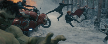 Avengers: Age of Ultron - una scena action dal secondo trailer