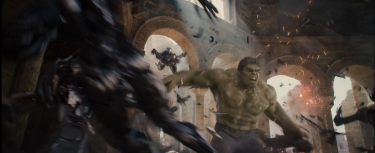 Hulk in una scena del trailer di Avengers: Age of Ultron