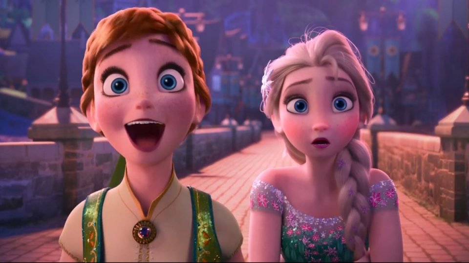 Frozen Fever: Elsa e Anna in una scena del corto