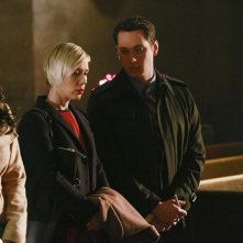 How To Get Away With Murder: Aja Naomi King, Liza Weil e Matt McGorry in The Night Lila Died