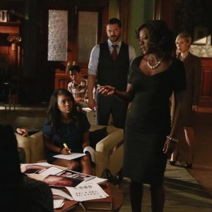 How to Get Away With Murder: Jack Falahee, Aja Naomi King, Alfred Enoch, Charlie Weber, Viola Davis e Liza Weil in The Night Lila Died