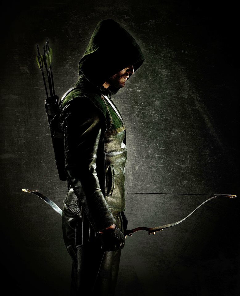 Arrow: Stephen Amell nella prima foto promozionale della serie