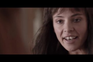 Clip 'Tu non sai niente di me' - Nessuno si salva da solo