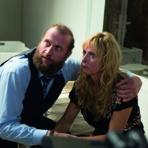 La famiglia Belier: Karin Viard con François Damiens in una drammatica scena