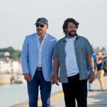 Tempo instabile con probabili schiarite: Luca Zingaretti con Pasquale Petrolo in una foto dal set
