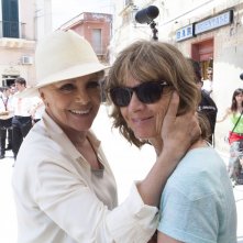 Latin Lover: Virna Lisi con Cristina Comencini sul set del film