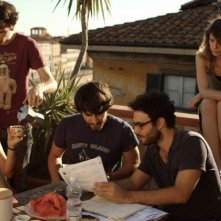 Fino a qui tutto bene: una scena della commedia di Roan Johnson