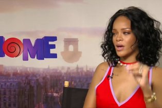 Intervista esclusiva 2 - Home - A casa