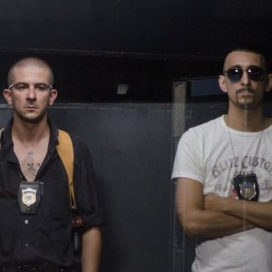 La solita commedia - Inferno: Fabrizio Biggio e Francesco Mandelli nei panni di due SWAT in un'immagine del film