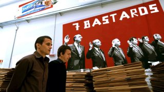 SmoKings: i fratelli Messina nella Yesmoke in un'immagine tratta dal documentario