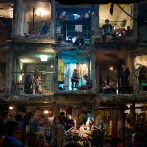 The Divergent Series - Insurgent: una scene nel quartier generale degli Esclusi