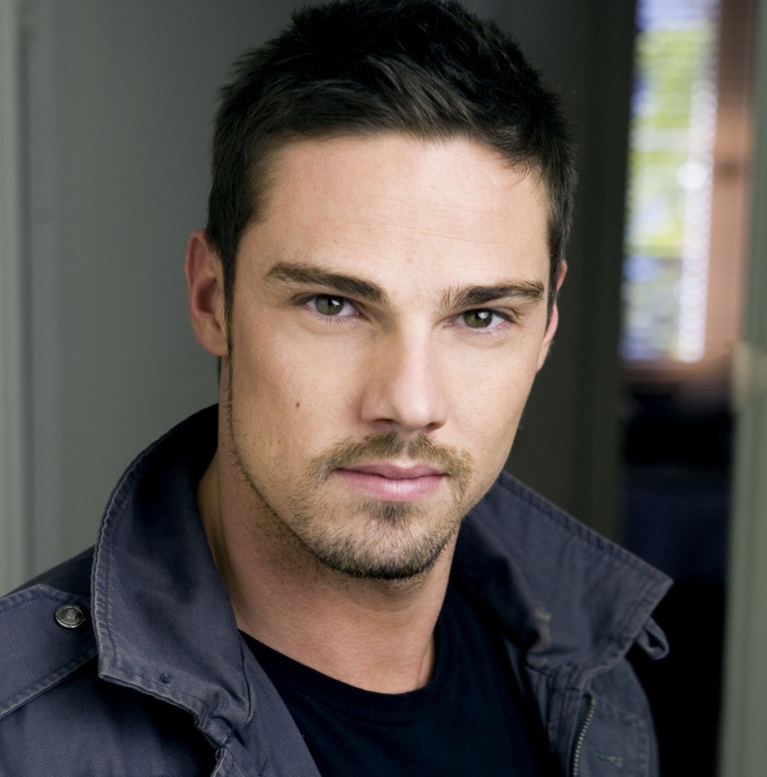 Jay Ryan Jay Ryan 33863844 1498 2214