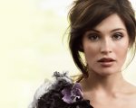 Gemma Arterton, Glenn Close e Paddy Considine in She Who Brings Gifts
