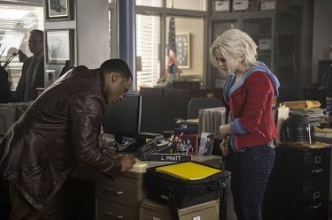 iZombie: Malcolm Goodwin e Rose McIver nel pilot