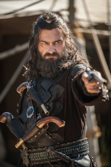 Black Sails: Ray Stevenson is Blackbeard in the third season