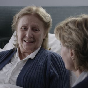 Mia Madre: Margherita Buy con Giulia Lazzarini in una scena del film