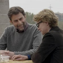 Mia Madre: Margherita Buy con Nanni Moretti in una scena del film sono sorella e fratello