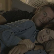 Third Person: Liam Neeson in una tenera scena del film con Olivia Wilde