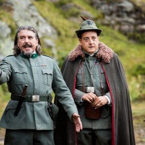 Soldato semplice: Luca Lionello con Massimo De Lorenzo in un momento del film