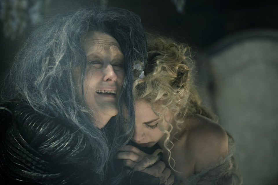 Into the Woods: Meryl Streep in una scena insieme a Mackenzie Mauzy