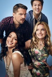 Weird Loners: il cast della serie