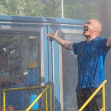 Tempo instabile con probabili schiarite: Luca Zingaretti in un'immagine del film