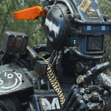 Humandroid: Chappie, il poliziotto droide, in una scena del film