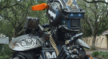 Humandroid: Chappie, il poliziotto droide, in una scena del film