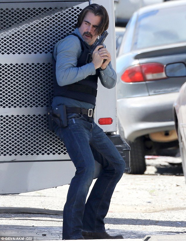 Colin Farrell sul set di True Detective 2