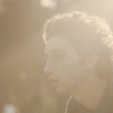 Short Skin: Matteo Creatini in una suggestiva immagine del film di Duccio Chiarini