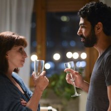 L'amore non perdona: Ariane Ascaride insieme a Helmi Dridi in una scena