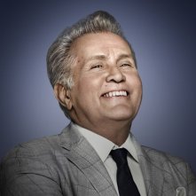 Grace and Frankie: Martin Sheen in un manifesto promozionale