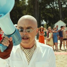 Le vacanze del piccolo Nicolas: Luca Zingaretti nei panni del produttore in una scena