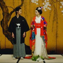 Il fascino indiscreto dell'amore: Pauline Etienne insieme a Taichi Inoue in una scena tratta dal film