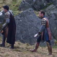 Knights of the Roundtable: King Arthur - Jude Law cammina per lo Snowdonia National Park