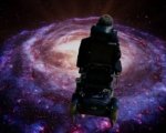 Stephen Hawking canta 'Galaxy Song' dei Monty Python