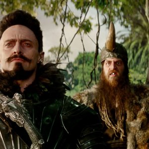Pan: Hugh Jackman è Barbanera in una scena del film fantastico